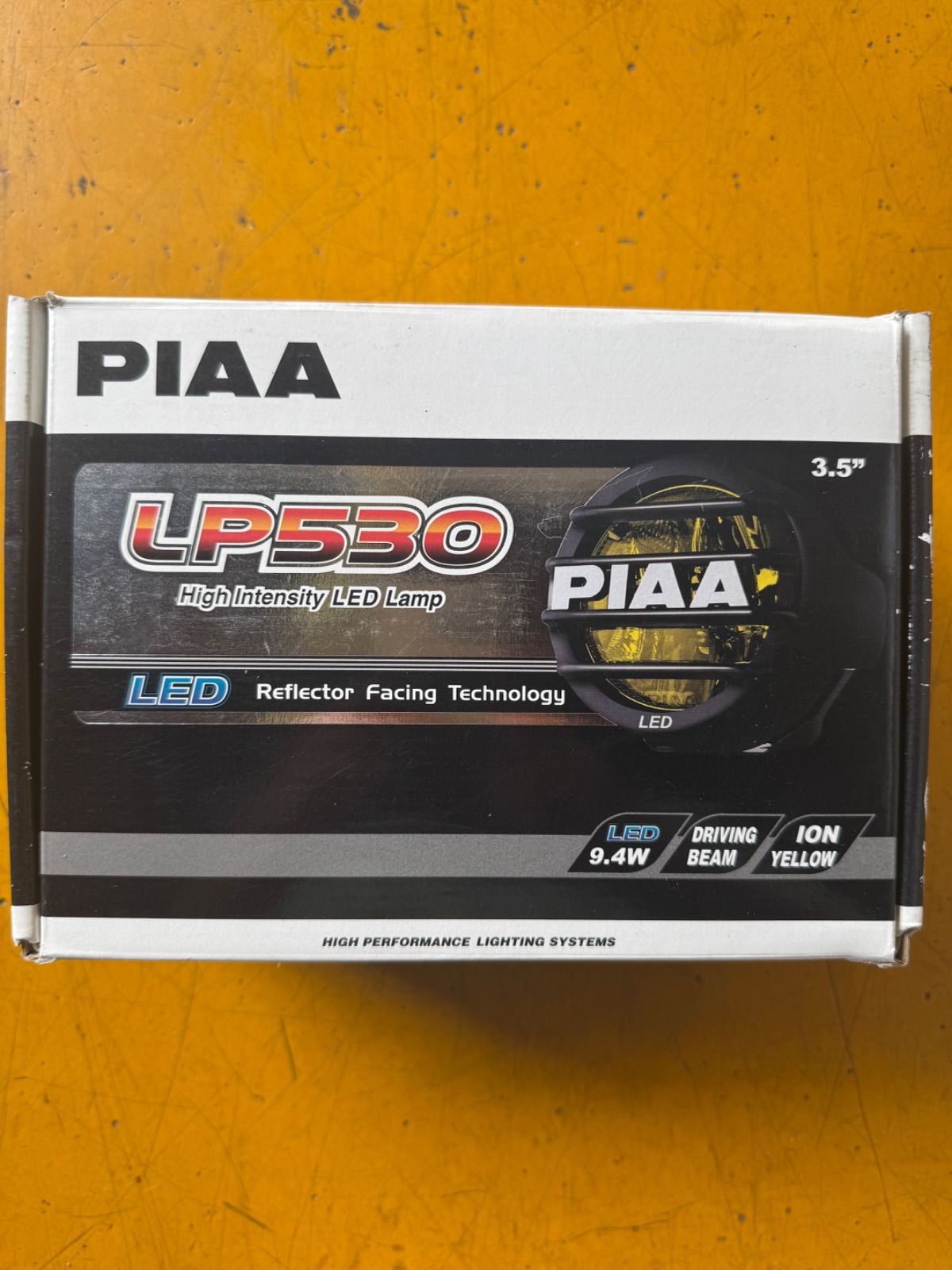 PIAA ピア 後付けランプ LED ドライビング配光 6000K 37000cd LP530シリーズ 2個入 12V 9.4W 耐振10G 防水 防塵IPX7対応 ECE SAE規格準拠 DK535BG