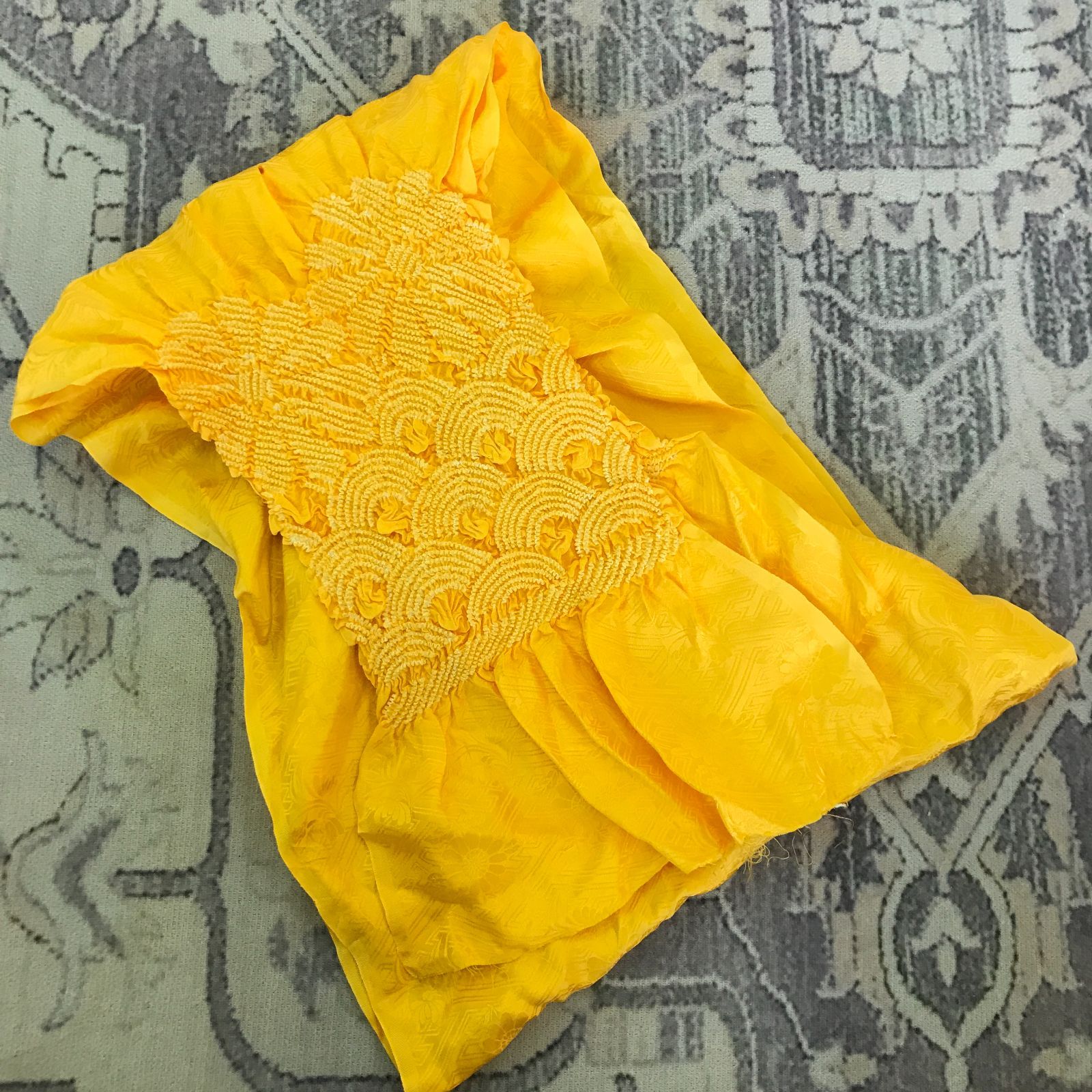 405ag36□七五三 七歳 女児 着物&作り帯&長襦袢 黄土色□美品 七五三 着物 7歳 正絹 フルセット 購入 20点フルセット 渋黄色地御所車