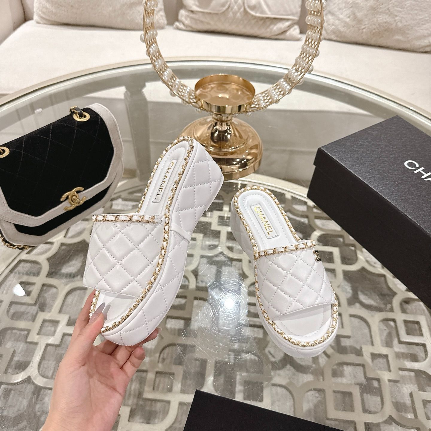 CHANEL☆25SS サンダル チェーン CHANEL シャネル 25SS 菱格チェーン スリッパ01-3 - メルカリ