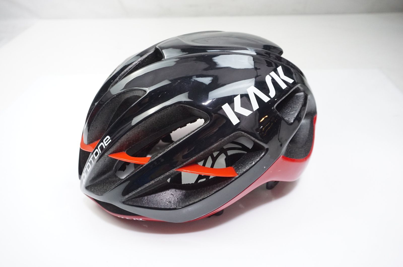 送料無料 カスク KASK protone ヘルメット 52-58cm 白 2017年製 KASK カスク 20 PROTONE プロトーネ ヘルメット ブラック⁄ホワイト S