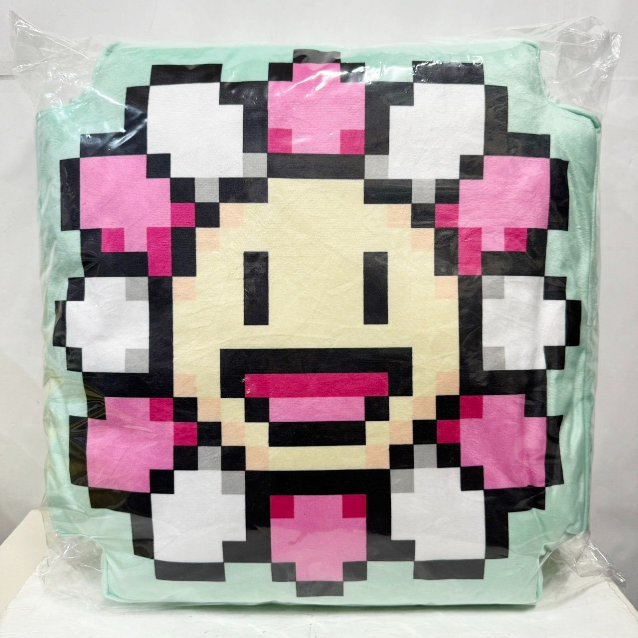 TAKASHI MURAKAMI kaikaikiki フラワークッションピンク