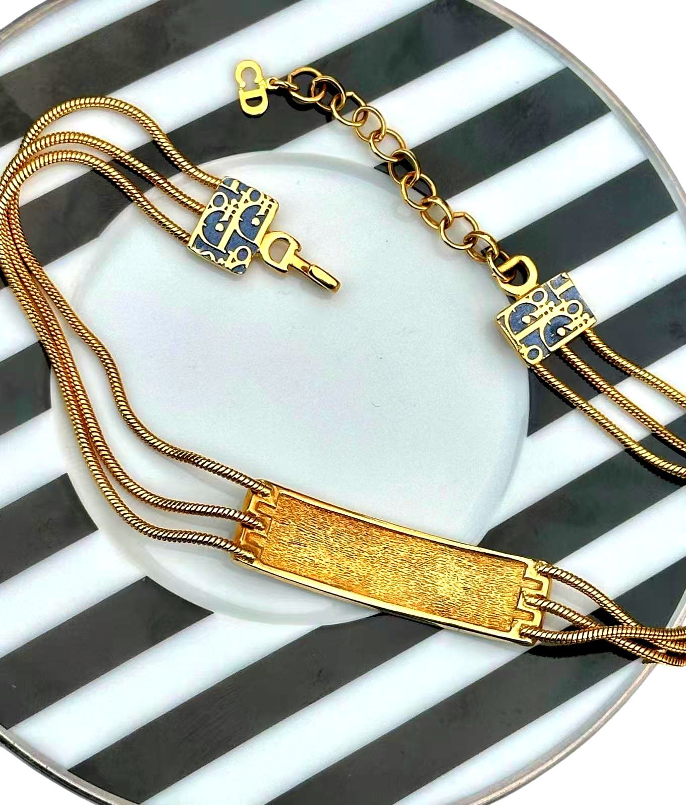 超 クリスチャンディオールChristianDiorヴィンテージトロッターDIORロゴネックレスチョーカーゴールド金具刻印あり