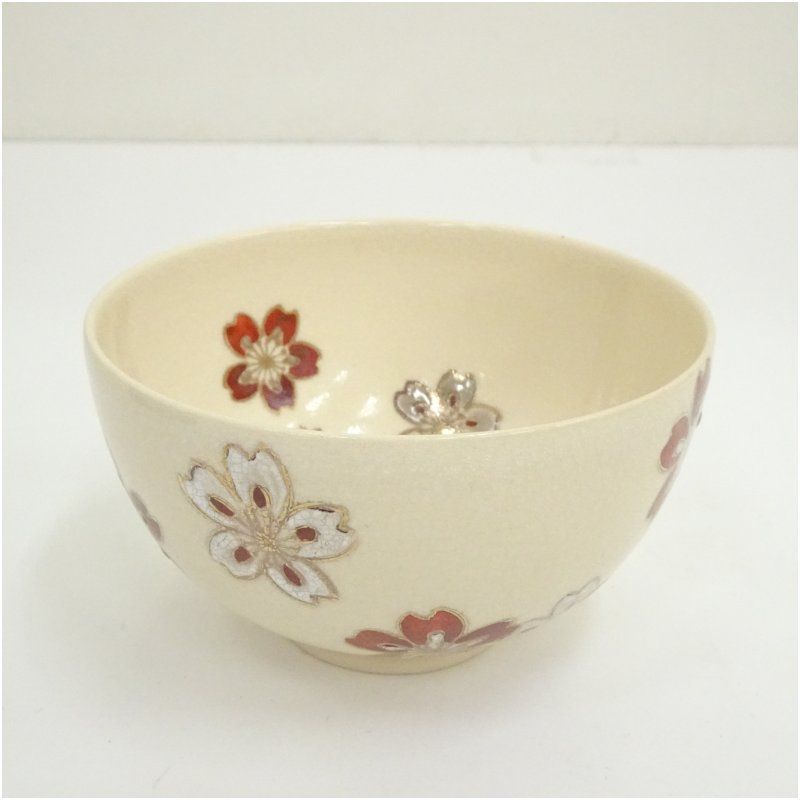 半窓庵 不柳造 細工彫り『花文』茶碗 抹茶碗 共箱 / 茶事 茶道具 ファッション好きが選ぶ人気ブランドランキング ギフ_包装】 半