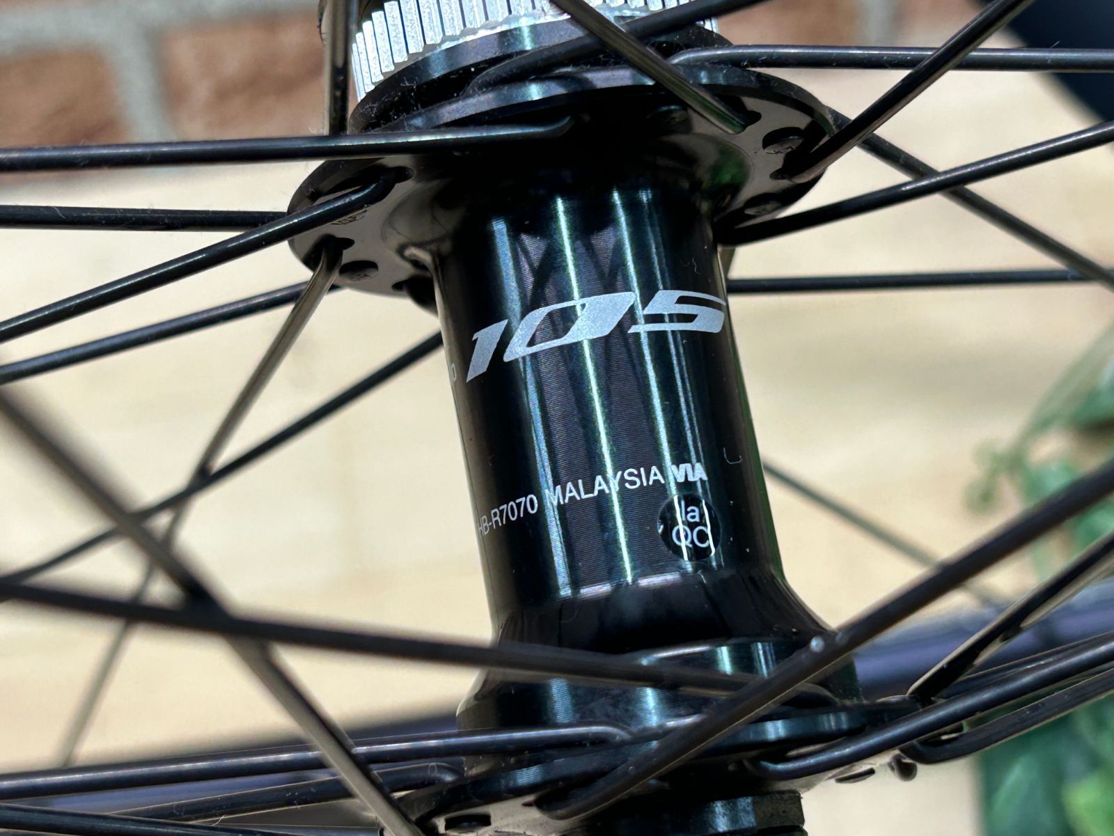 イチ推し!! 極上品!! VELOCITY aileron × SHIMANO 105 手組