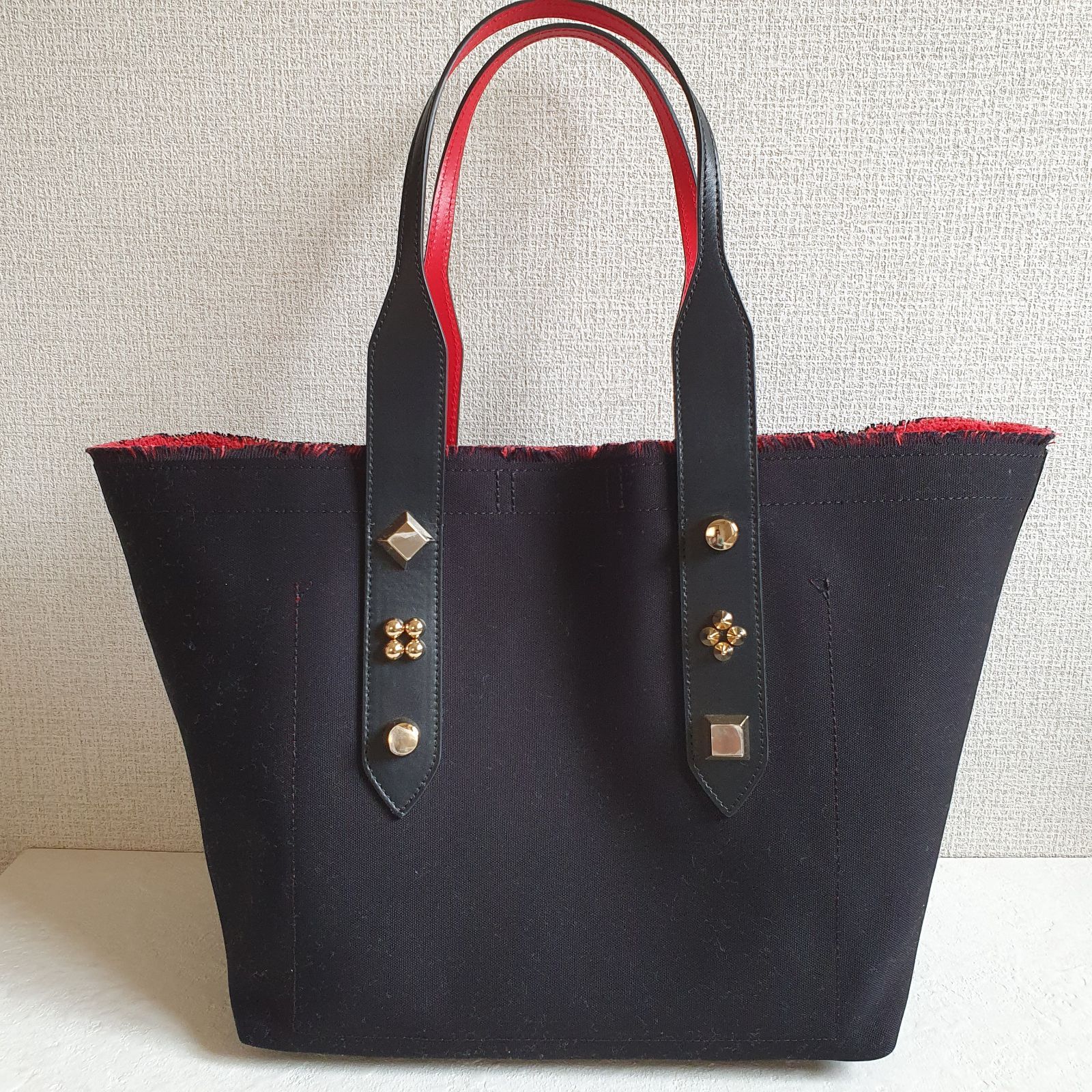 新品・未使用】Christian LouboutinレディースFRANGIBUS MEDIUM ...