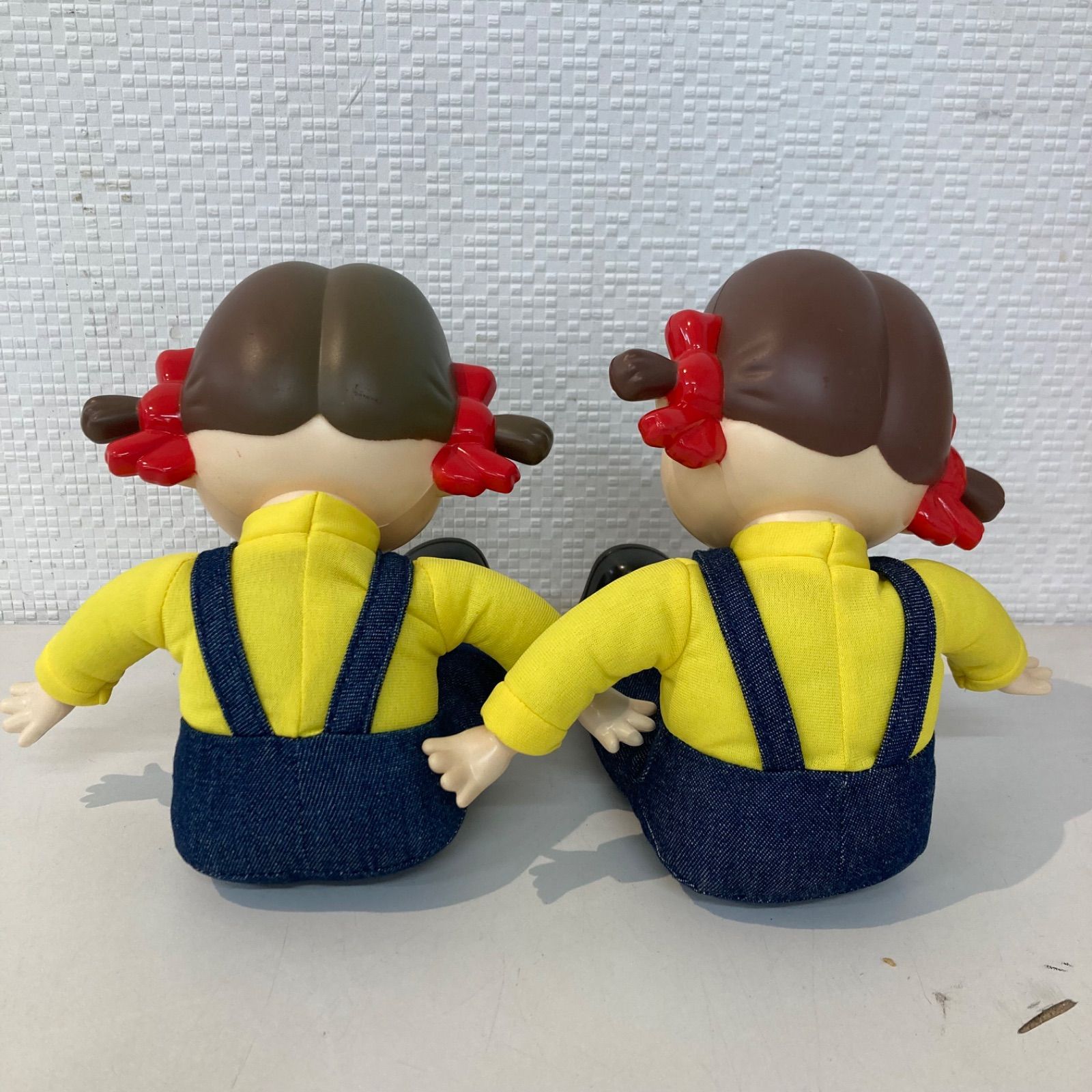 おすわり 学生服