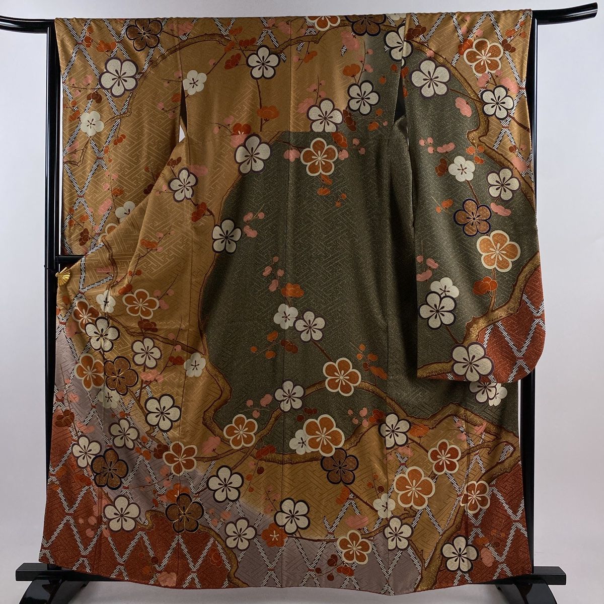 振袖 身丈162cm 裄丈64.5cm M 袷 枝梅 地紋 金糸 金彩 薄茶色 正絹 秀品