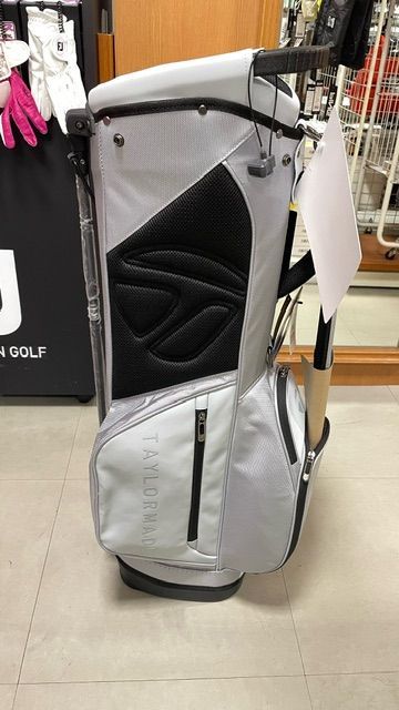 新品未使用 テーラーメイドのA-コレクション スタンドバッグ(グレー) TaylorMade（テーラーメイド） ゴルフ A-コレクション スタンドバッグ