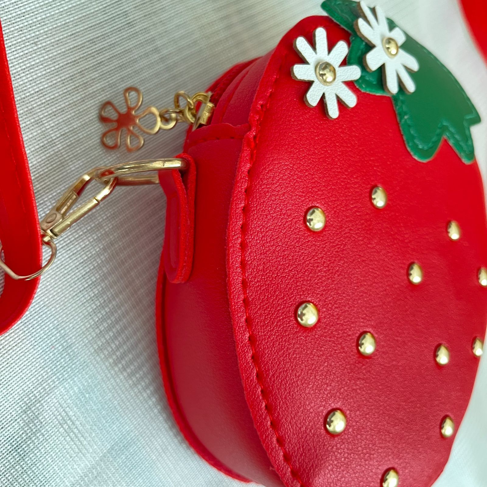 しっかり生地🍓いちごのポシェット 小さめサイズ/苺/カバン/バッグ