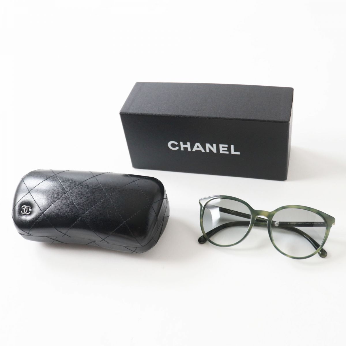 CHANEL シャネル 5394-H-A パール付き サングラス レディース 楽天市場】中古 シャネル サングラス 5394-H-A C.501/S6 黒