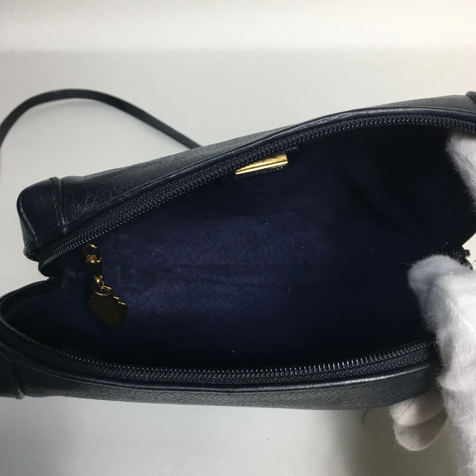 2504-222｜グッチ ショルダーバッグ レザー ネイビー GGロゴ