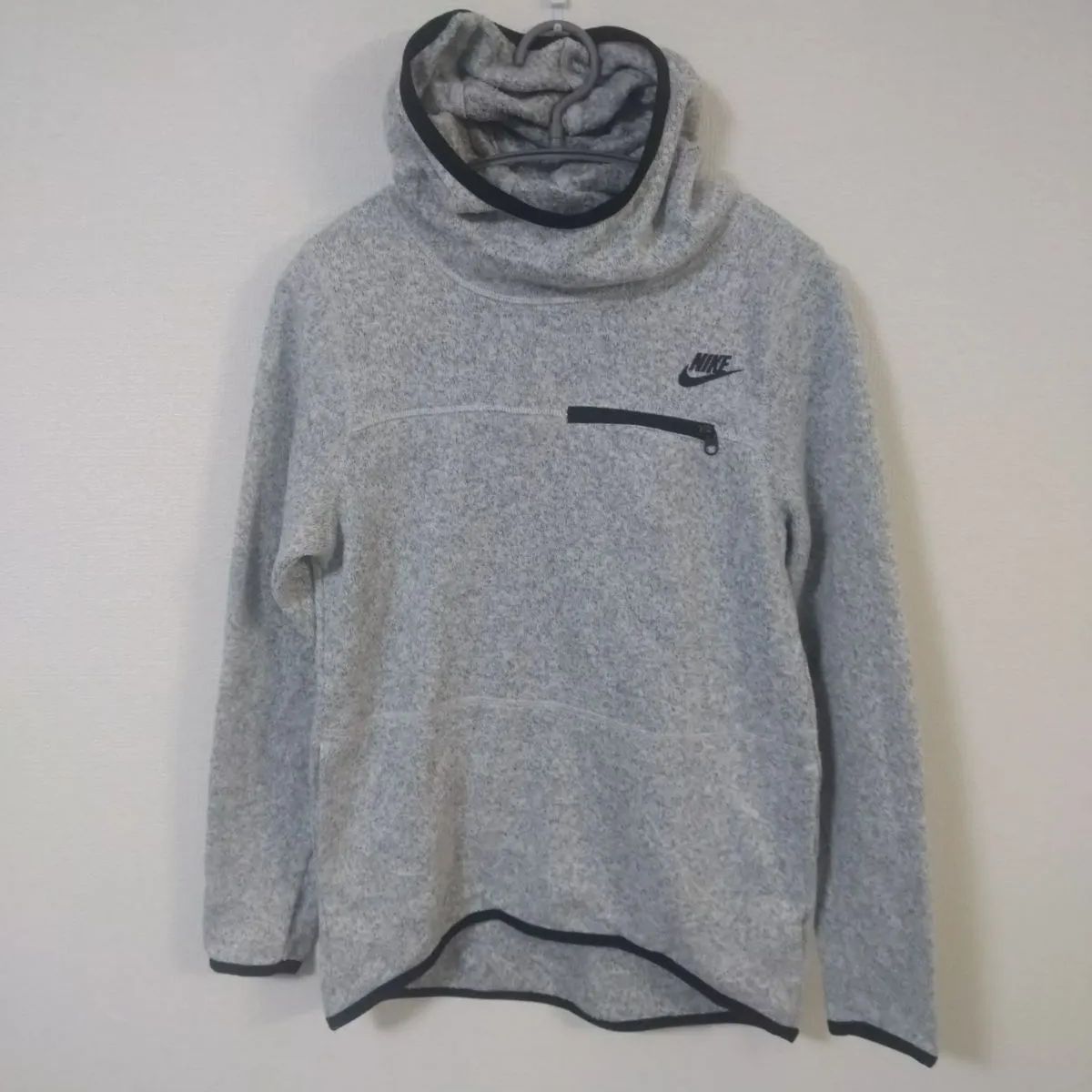 ナイキ　NIKE　プルオーバーパーカー　メンズS〜M相当　グレー系色　美品