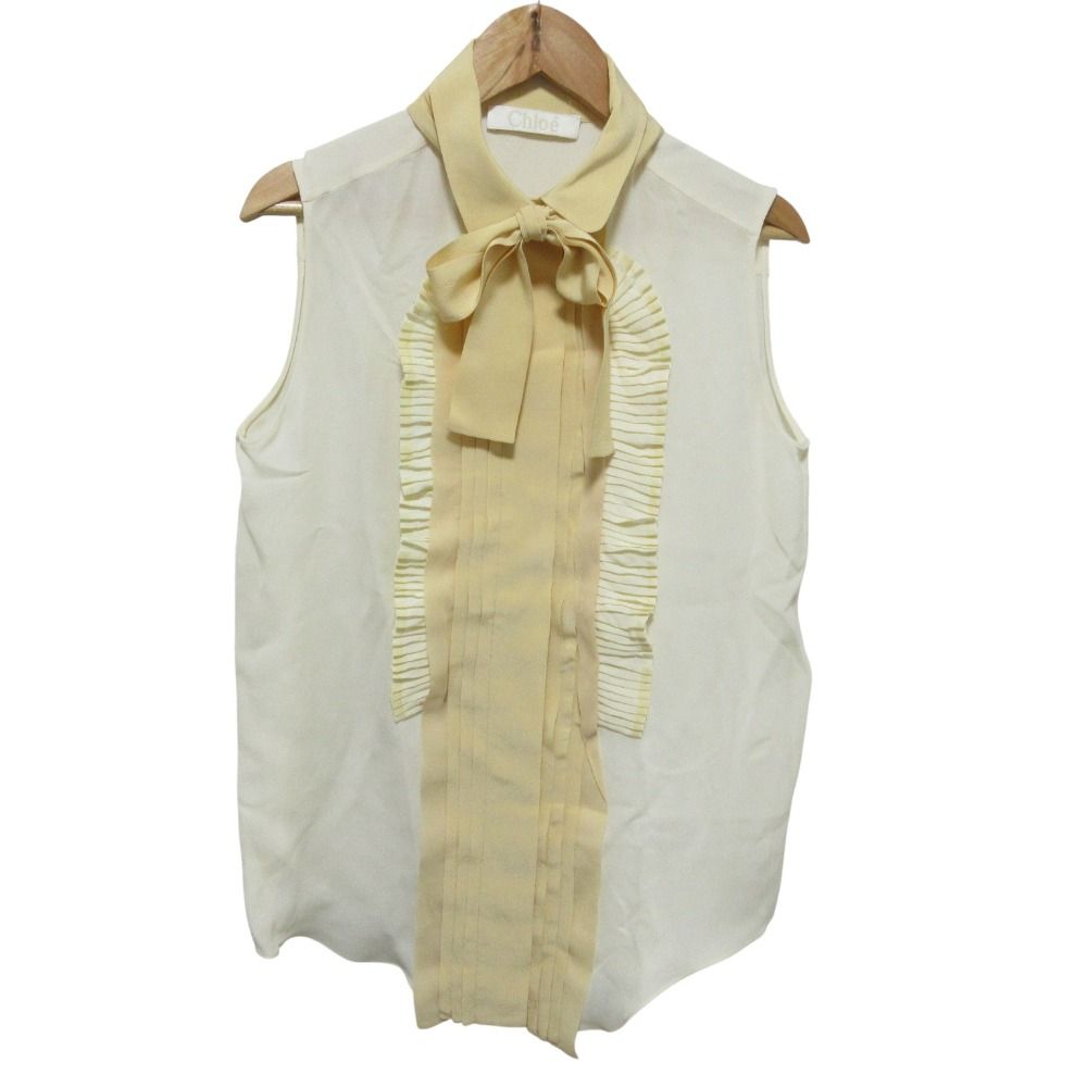 美品 クリーニング済 Chloe クロエ シルク100％ タイ付きスリーブレスシルクブラウス シャツ 34 ベージュ レディース 古着 中古 USED 美品 クリーニング済 Chloe クロエ シルク100％ タイ付きスリーブレス
