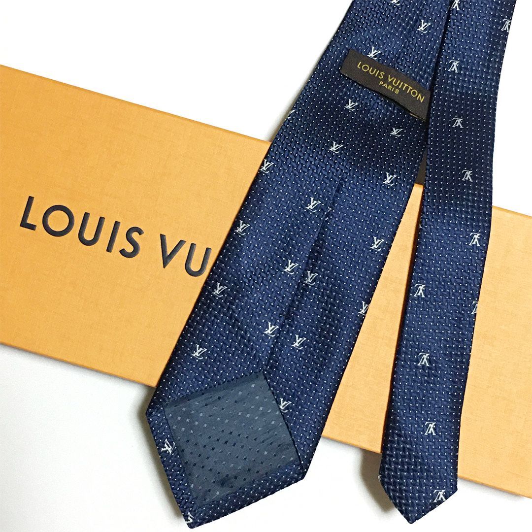 【新品未使用】LOUIS VUITTON シルク　ネクタイ 美品 ルイヴィトン Louis Vuitton ネクタイ シルク100% ネイビー