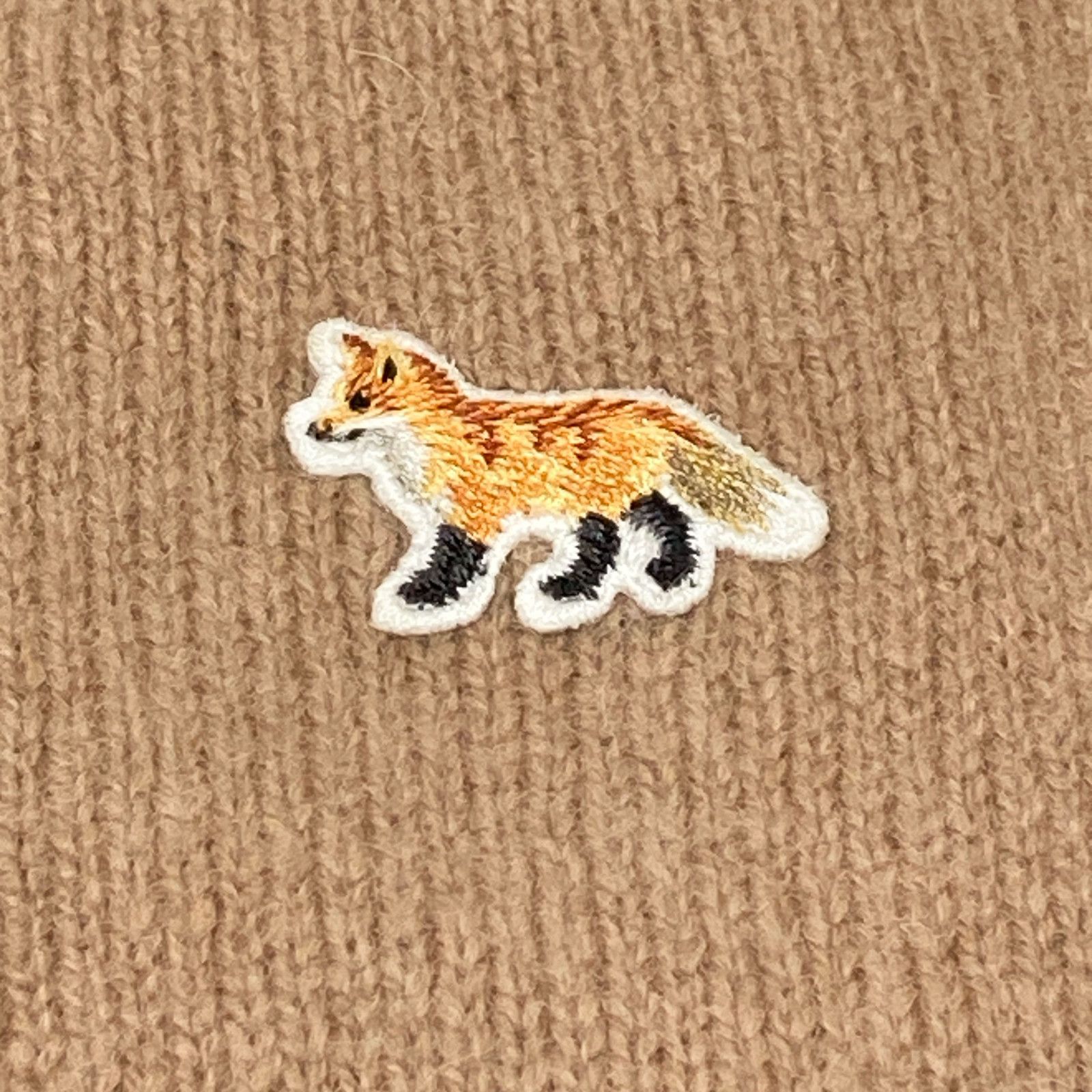 MAISON KITSUNE ハイネックニット s MAISON KITSUNEフォックスヘッド