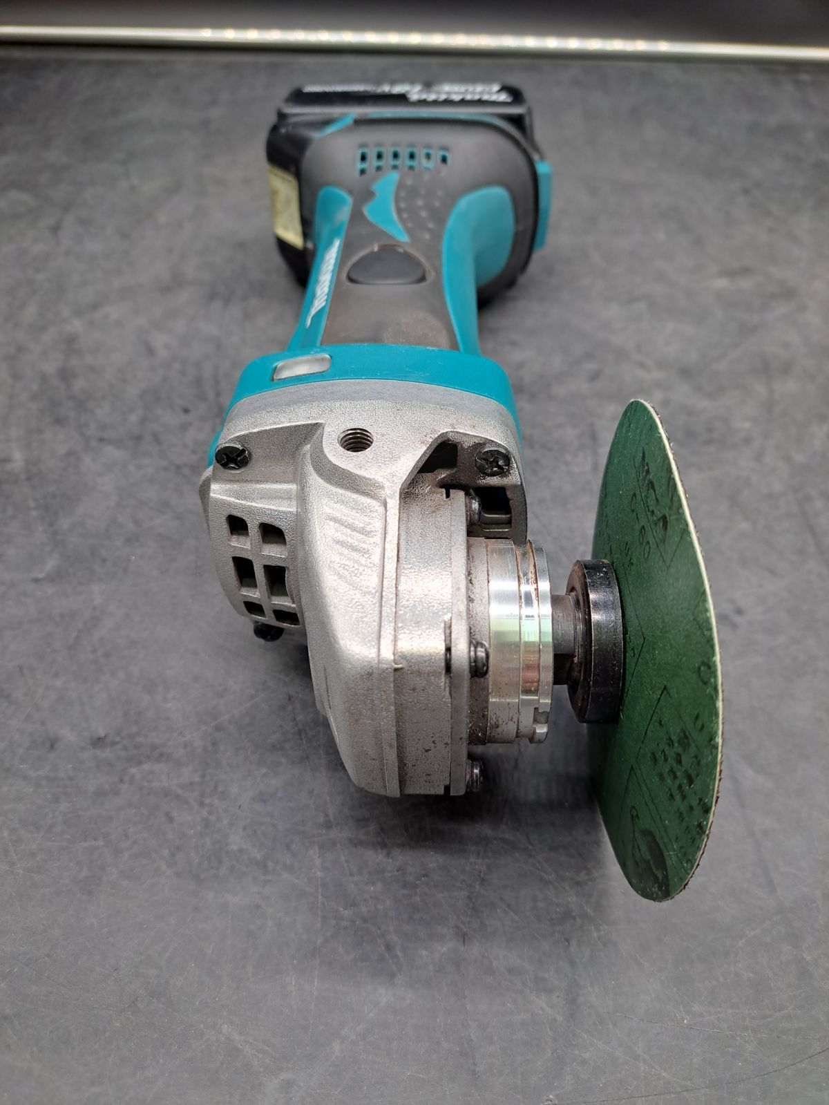 ディスクグラインダ