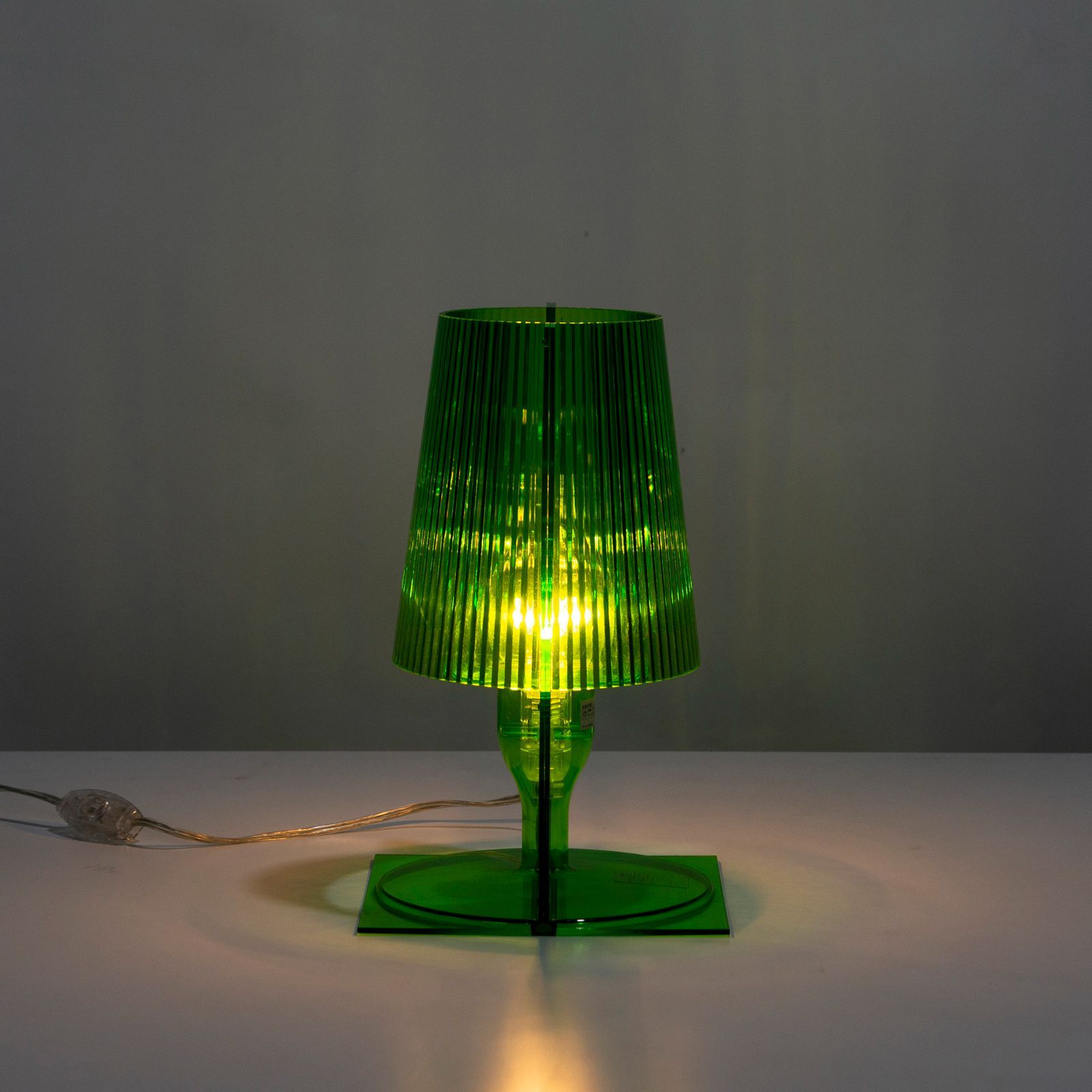 タリアセン 2 Hi フロアライト チェリーブラウン フランクロイドライト