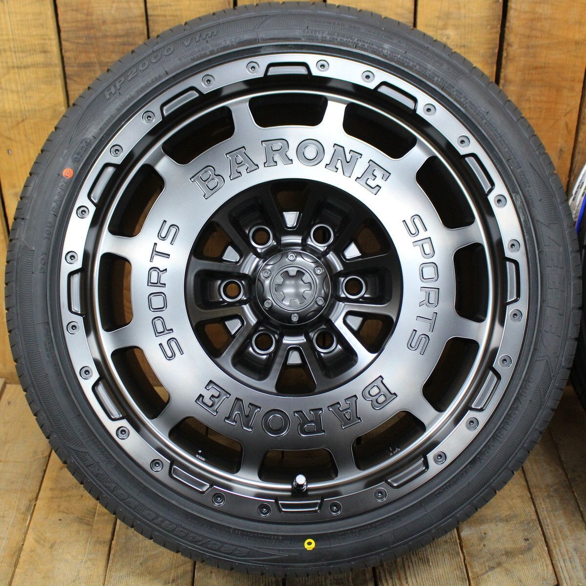 200系 ハイエース オーバーフェンダーサイズ 18インチ 9J+25 ファブレス BARONE AP-12 ワイド 225/45R18 新品 タイヤ  ホイール 4本SET - メルカリ