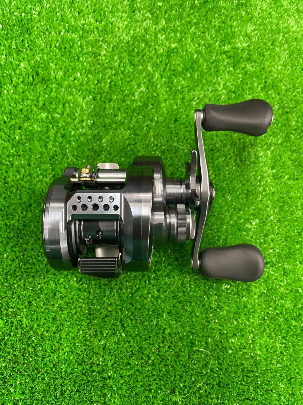 シマノ 23カルカッタコンクエスト シャローエディション 30 HG