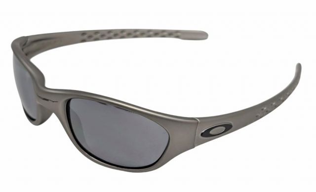 新品同様 オークリー サングラス FIVE ファイブ ガンメタリック