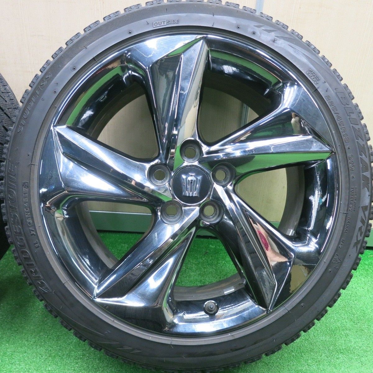 4本価格 トヨタ 220系 クラウン RS アドバンス 純正 225 45R18 スタッドレス ブリヂストン VRX PCD114.3 5H 4102703HAス