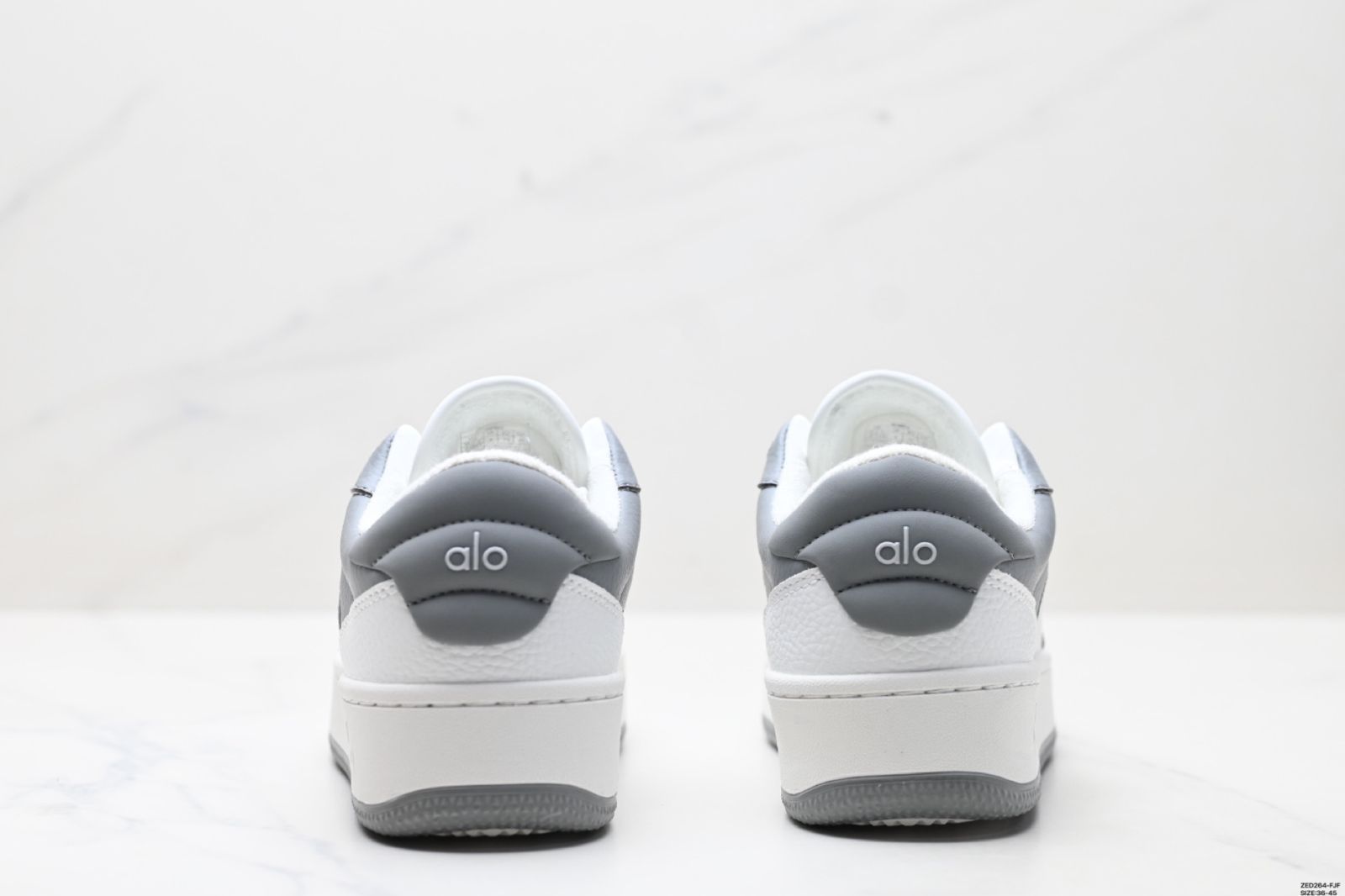 今日特価】alo yoga Recovery Mode ユニセックス 軽量 滑り止め