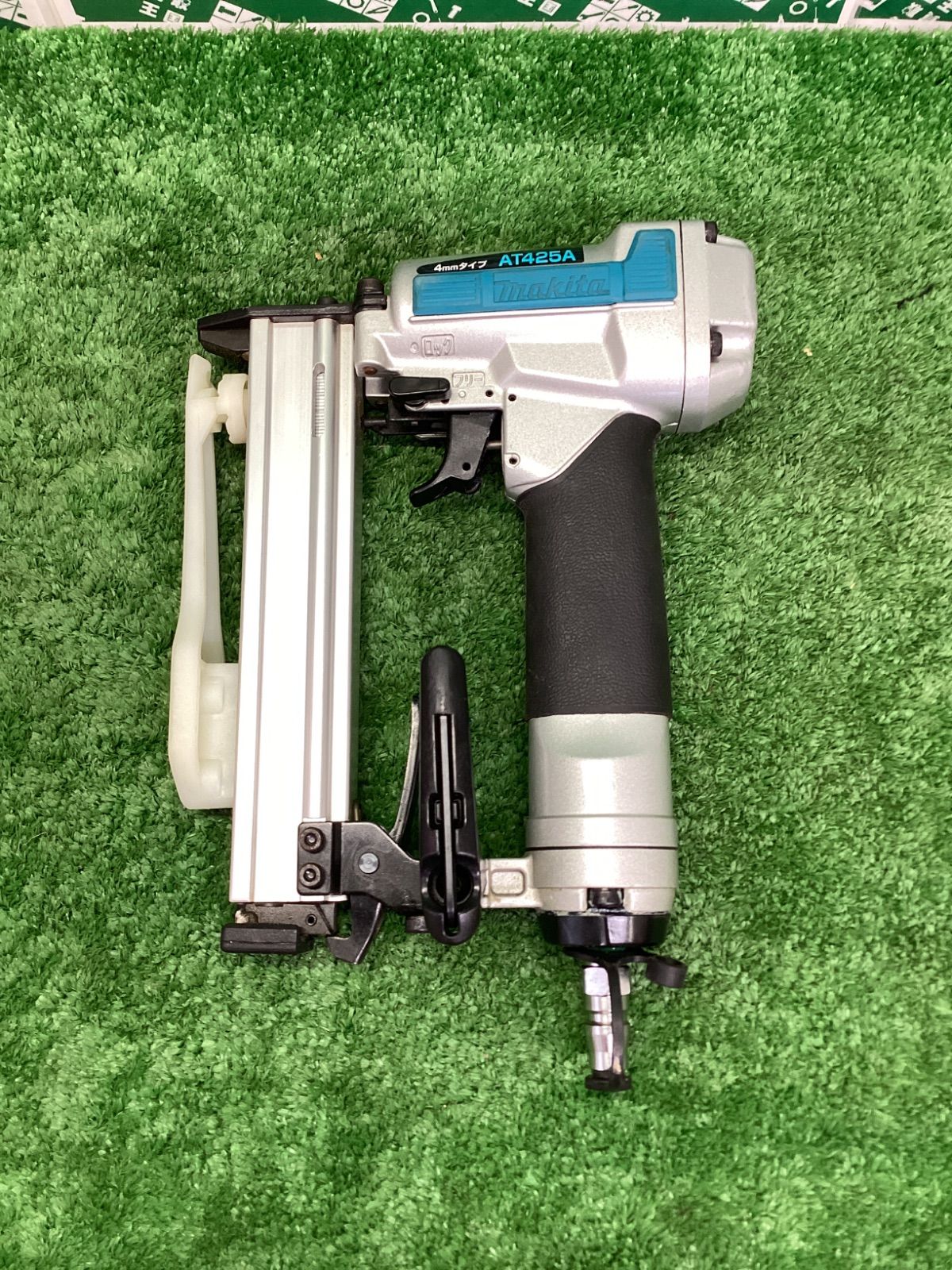 マキタ 4mm 常圧エアータッカー AT425AK / IT405A929ACW 中古品 マキタ 4mm 常圧エアータッカー AT425AK / IT405A929ACW 中古品