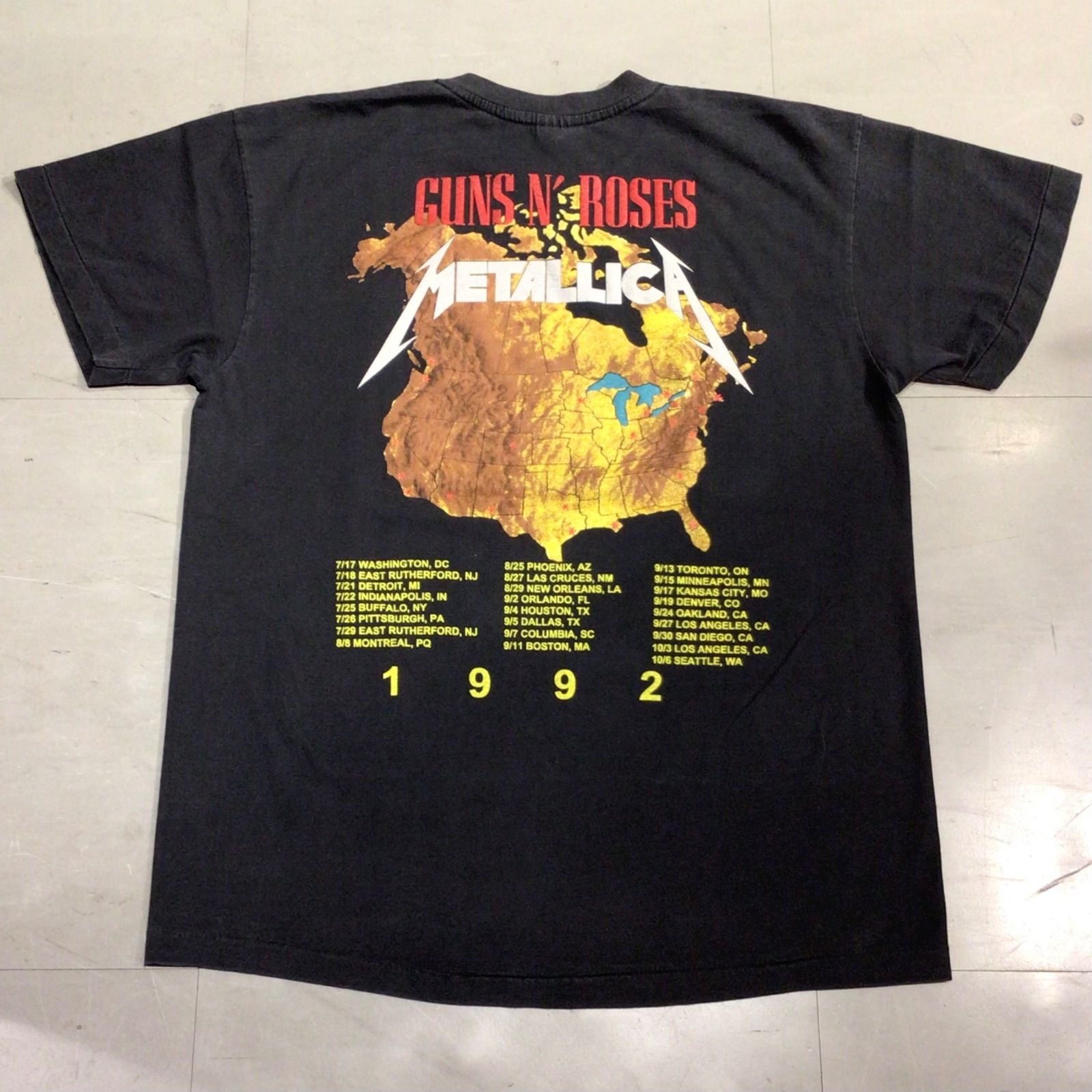 バンT】USA製 METALLICA GUNS N' ROSES メタリカ ガンズ Tour S/S TEE 黒 (XL) - メルカリ