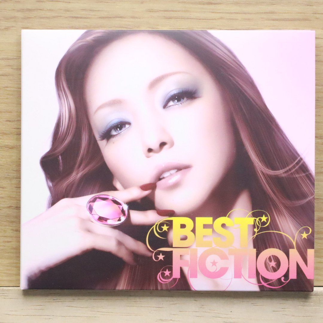 安室奈美恵 BEST FICTION TOUR パンフレット　会報誌　等 安室奈美恵 BEST FICTION TOUR パンフレット - メルカリ