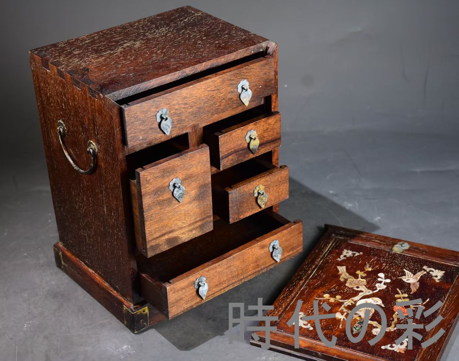 中国古美術 旧家蔵出 花梨木 彫刻 貝殻象嵌 五斗櫃 喜鵲登梅 手作り 細密彫 木製工芸品 文房置物 唐物 古玩 古民具 古置物 東洋彫刻 清時代 R07100629 IMPECCABLEHEALTHCARESERVICES_COM