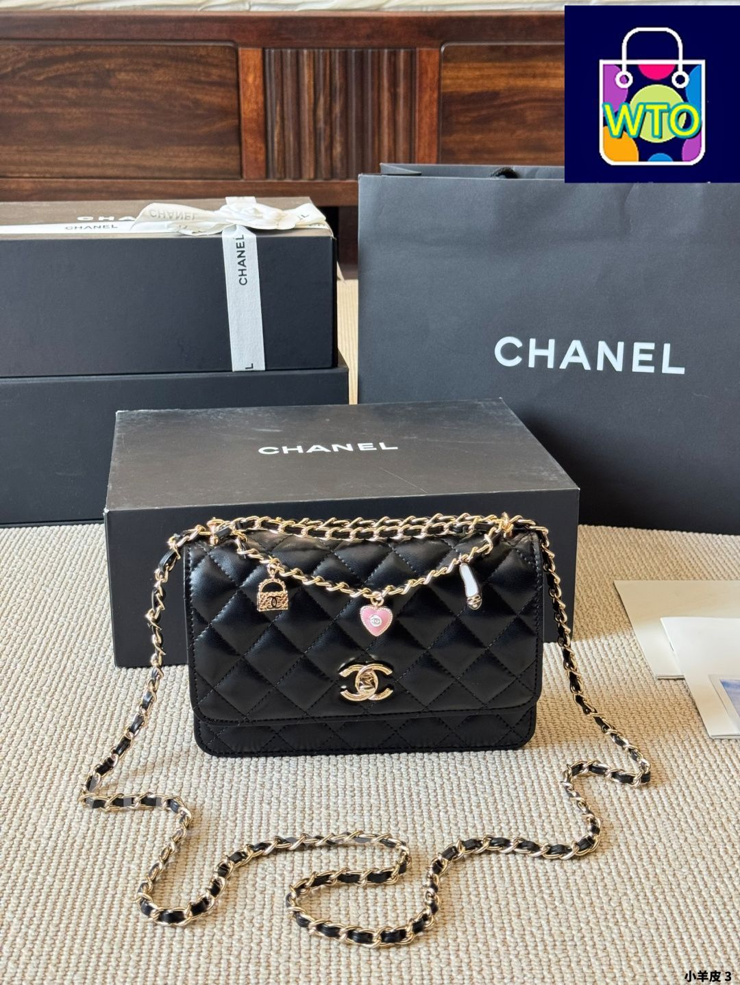 今日特価】CHANEL 25P ハートペンダント付き WOC チェーンバッグ