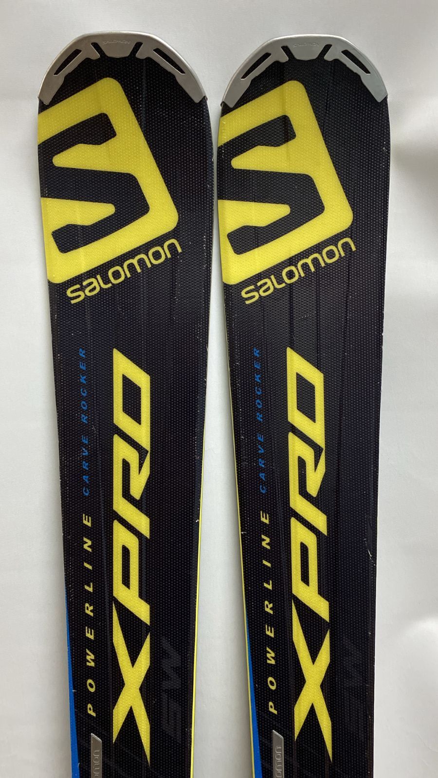 浜館58-193 SALOMON サロモン R 13 162 XPRO スキー スキー板 ビンディング付き ストック付属 品