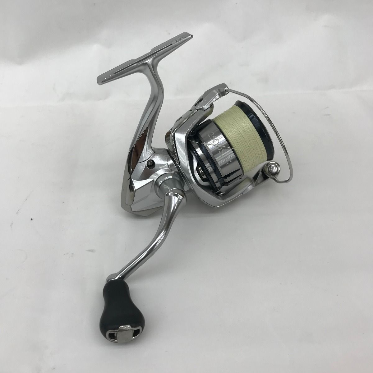 □□SHIMANO シマノ スピニングリール 19ストラディック 2500SHG 04017 - メルカリ