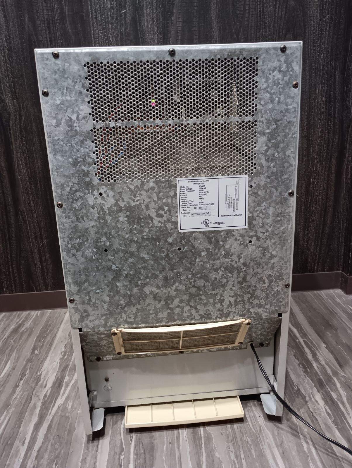 KS-0153 コンポジット ワインセラー JC-48A 温度調節10〜18℃ ライト機能付 動作 済み 06年製 WWW_KANDAIZUMI_COM