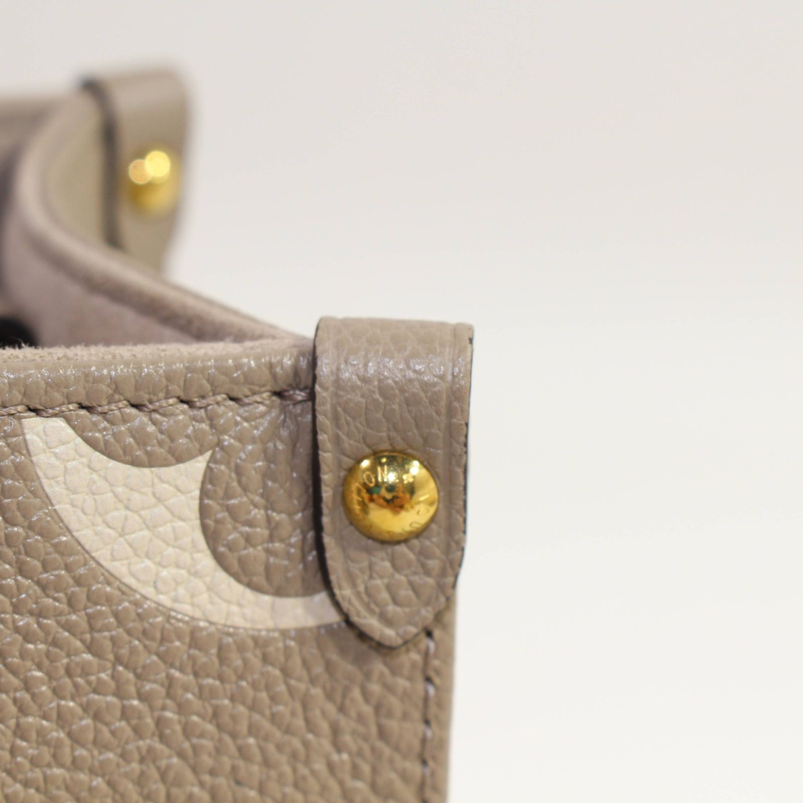 LOUIS VUITTON ルイヴィトン M45779 オンザゴーPM ICチップ ベージュ 