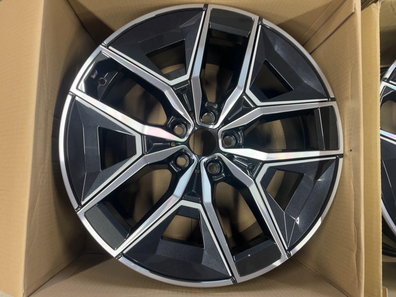 BMW G60 G61 5シリーズ Mスポーツ 純正品 ホイルのみ 19インチ 4本