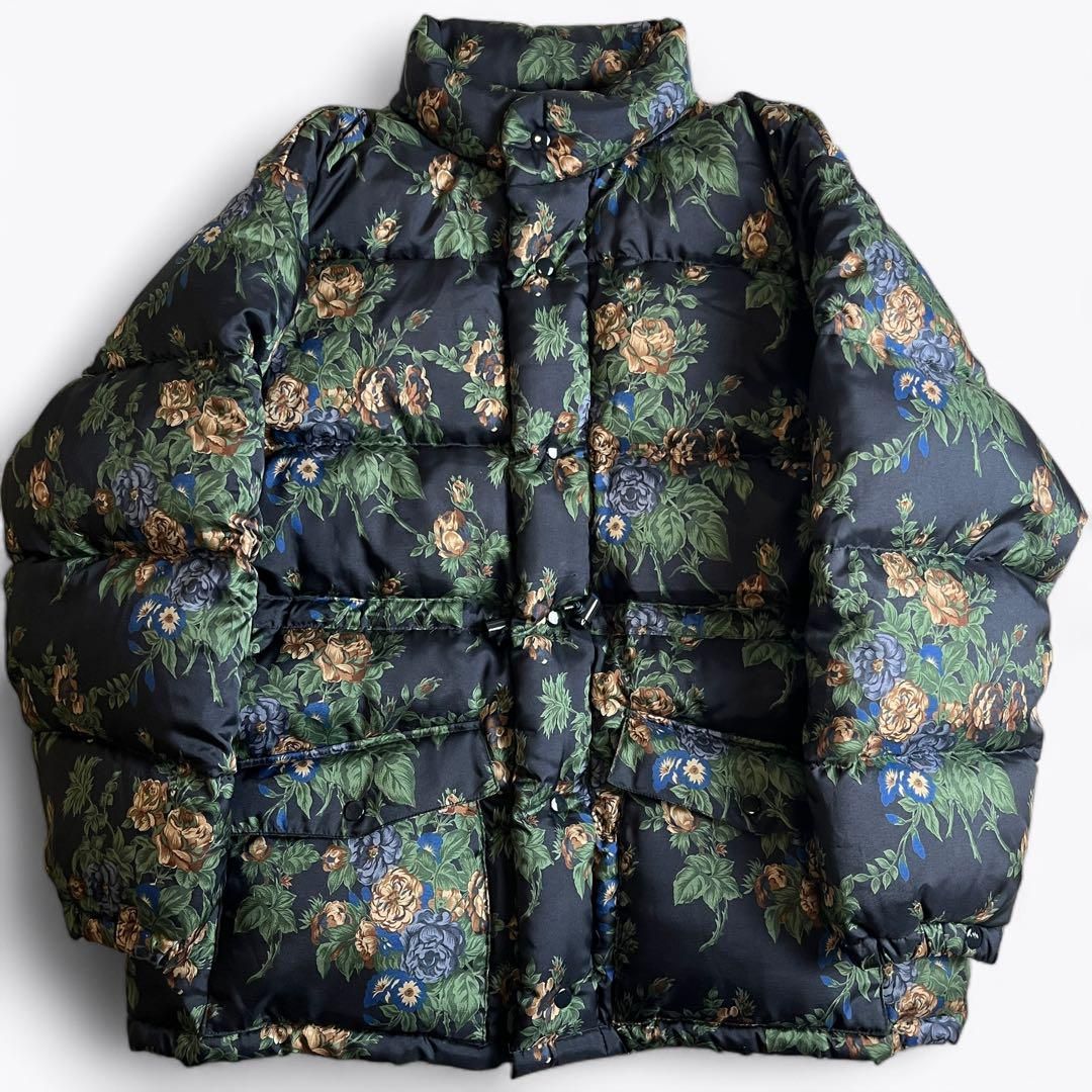 NAF NAF フラワー　花柄　フラワー　ダウンジャケット　ヴィンテージ　90s 90s】NAF NAF 花柄 フラワー ダウン ブラック ナフナフ 2000000013701