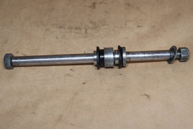 ヤマハ セロー225 WE DG08J リアアクスルシャフト Y292-73