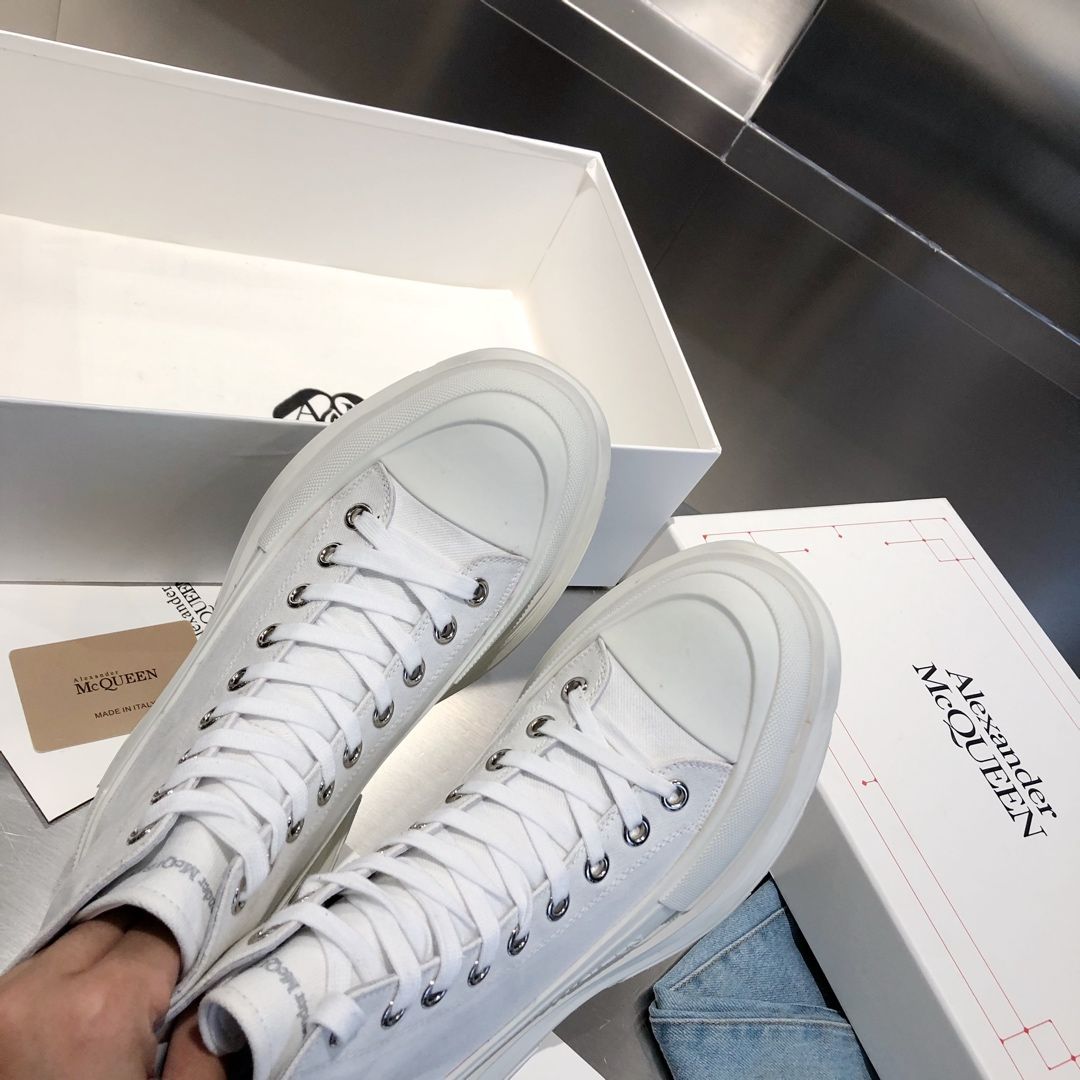 極美品 Alexander McQueen Tread Slickスニーカー ホワイト - メルカリ