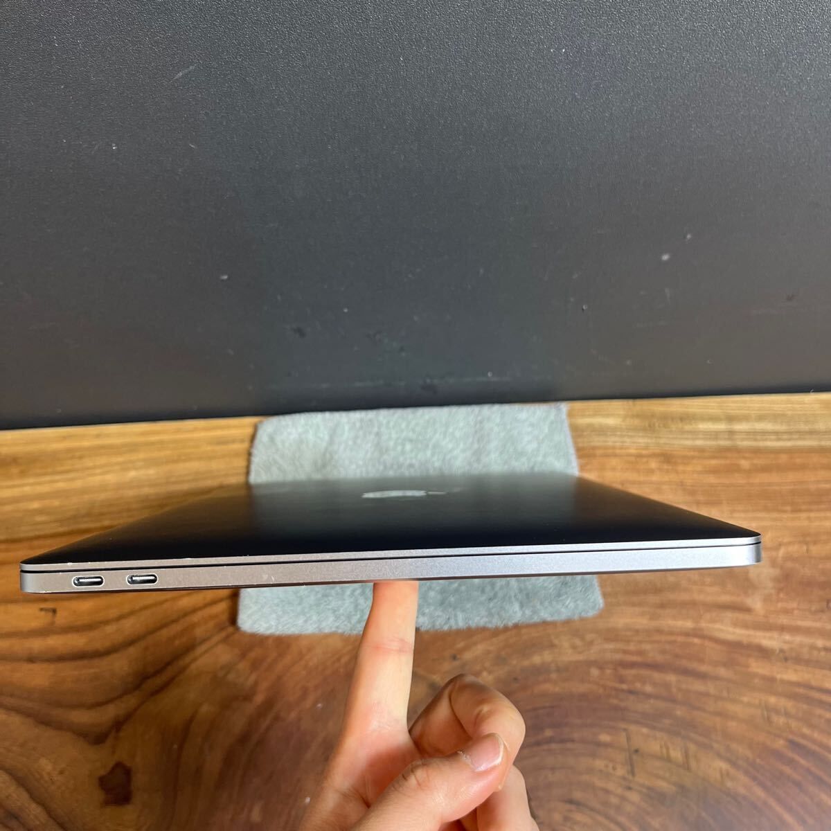 良品］Apple MacBook Pro 13inch 2018/Core i5 2.3GHz/512GB/16GB 