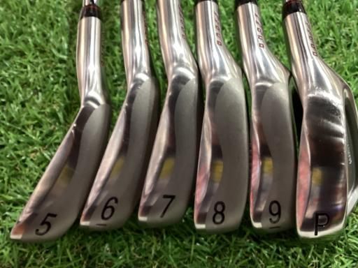 オノフ アカ 2016年モデル アイアン8本セット メンズゴルフ 初心者 大人気 オノフ アカ 2016年モデル アイアン8本セット メンズゴルフ 初心者