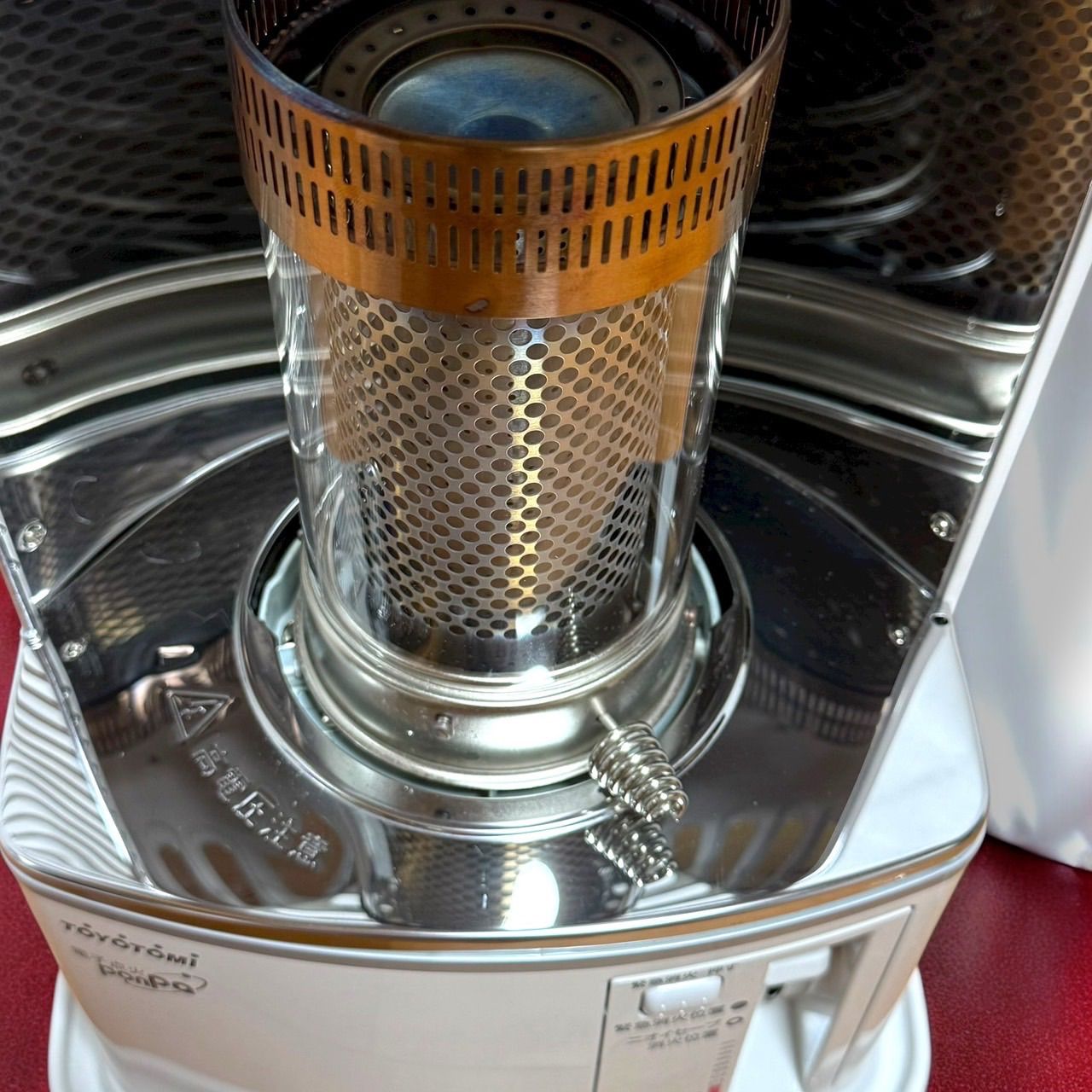 TOYOTOMI RS-H299E ホワイト 灯油ストーブ TOYOTOMI RS-H299E ホワイト 灯油ストーブ TOYOTOMI RS-H299E 灯油