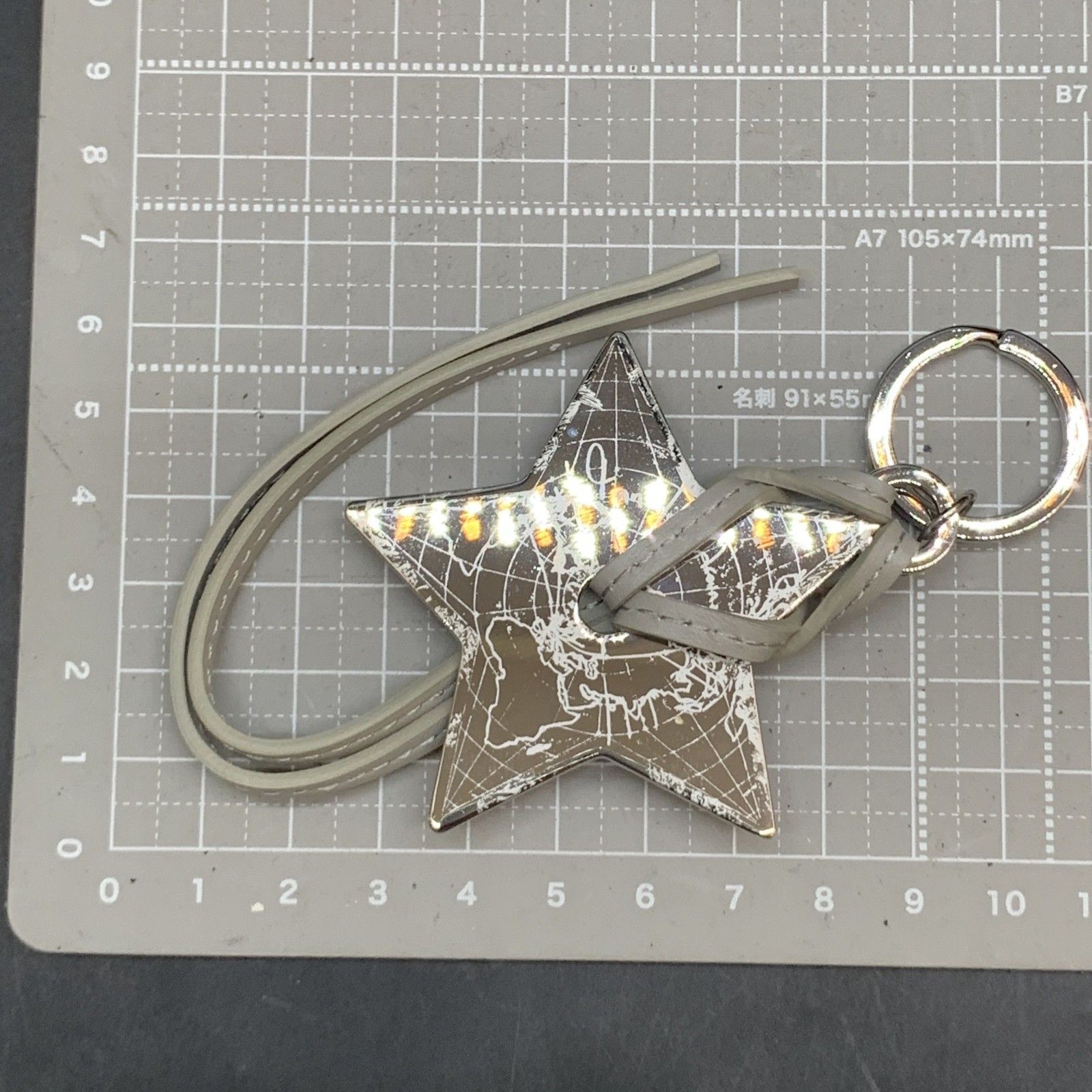 ［未使用/箱袋付］クリスチャンディオール　キーホルダー　発送3/7 1051005816270626_02_2857.jpeg