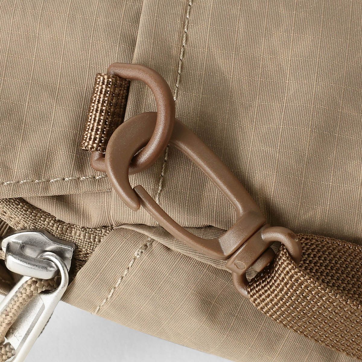  ザノースフェイス THE NORTH FACE ショルダーバッグ CROSSBODY BAG ブラウン メッセンジャーバッグ ショルダーバッグ