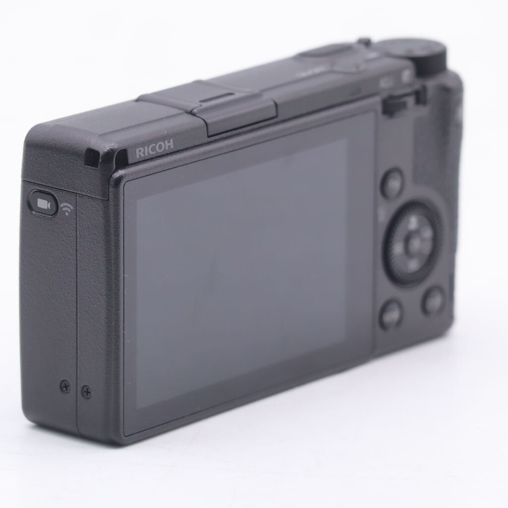 【ショット数1,610】RICOH GRⅢ RICOH GR IIIx デジタルカメラ ショット数551枚！ - メルカリ