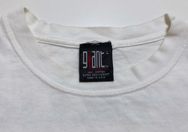 シャツ　タグ付き METALLICA（メタリカ）00's USA製 ツアーTシャツ giantタグ