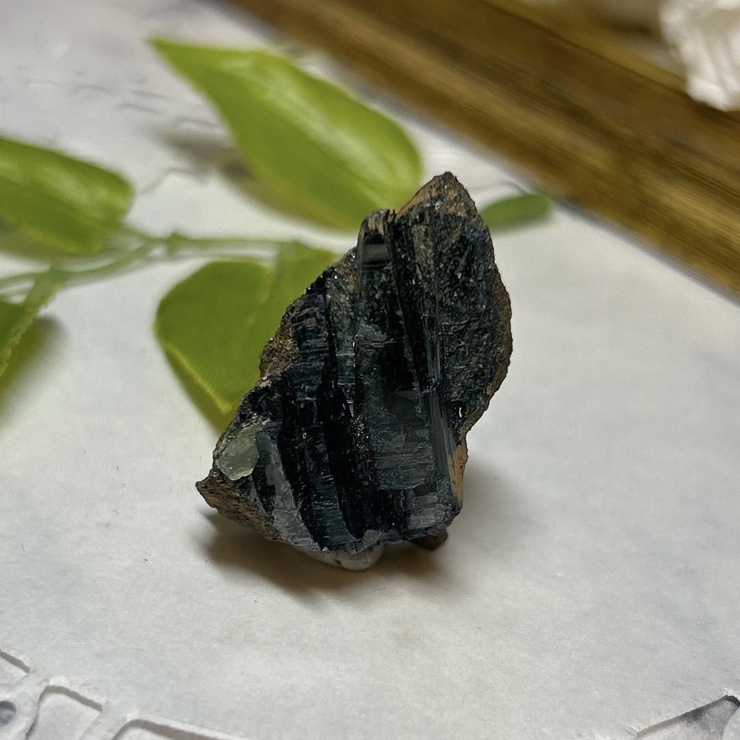 E7993】藍鉄鉱 Vivianite ビビアナイト ヴィヴィアナイト 天然石 原石