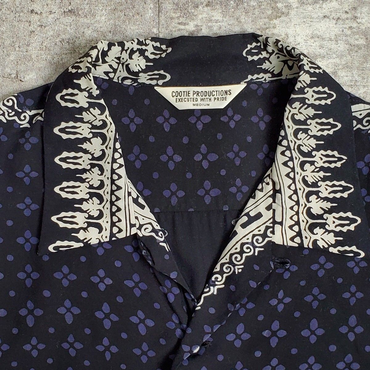 COOTIE クーティー レーヨンオープンカラーシャツ 半袖シャツ 総柄 ネイビー ホワイト トップス メンズ M 開襟 日本製