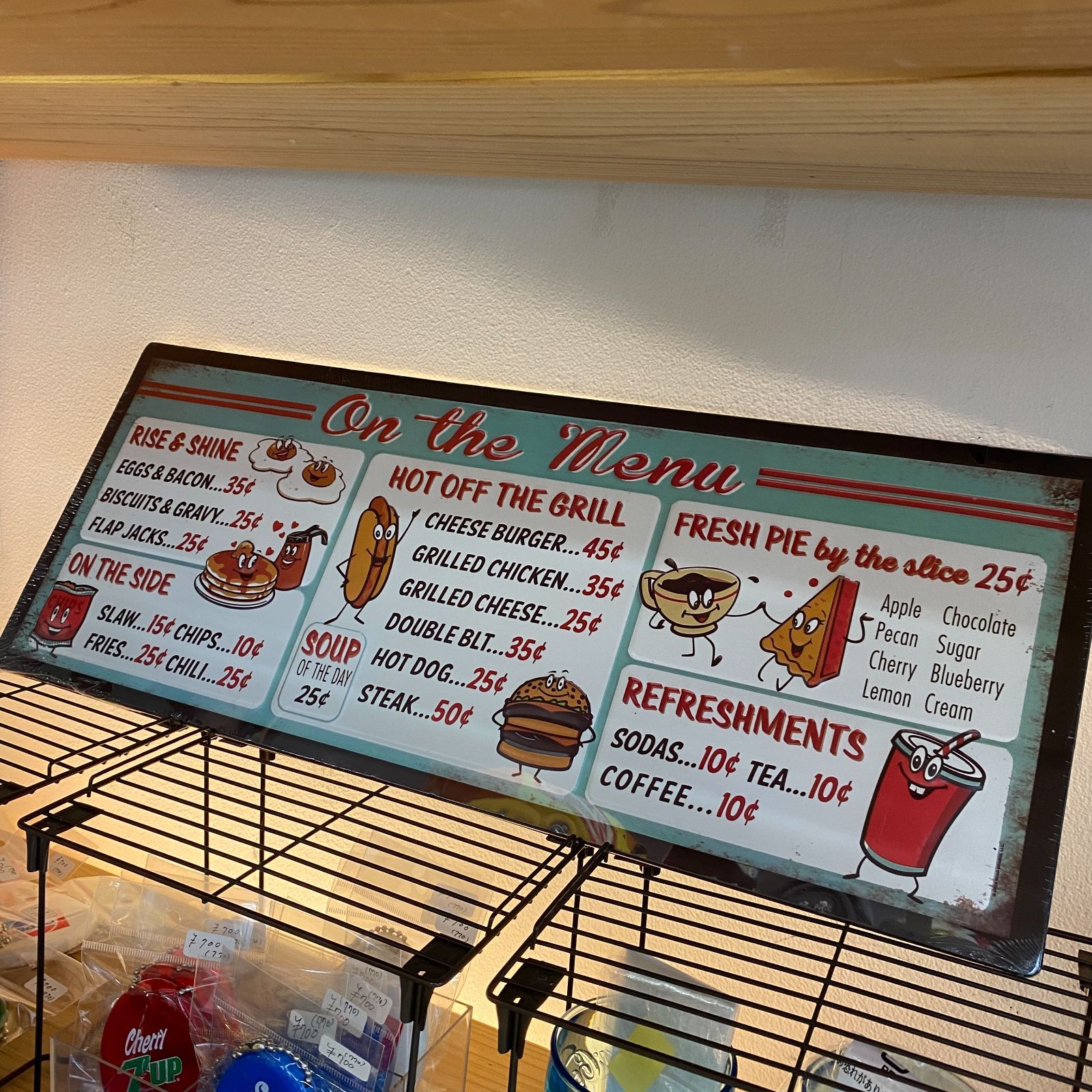 エンボス看板 メニューボード MENU BOARD ブリキサイン アメリカン雑貨 アメ雑 ヴィンテージ風 ダイナー カフェ キッチン ファストフード  - メルカリ