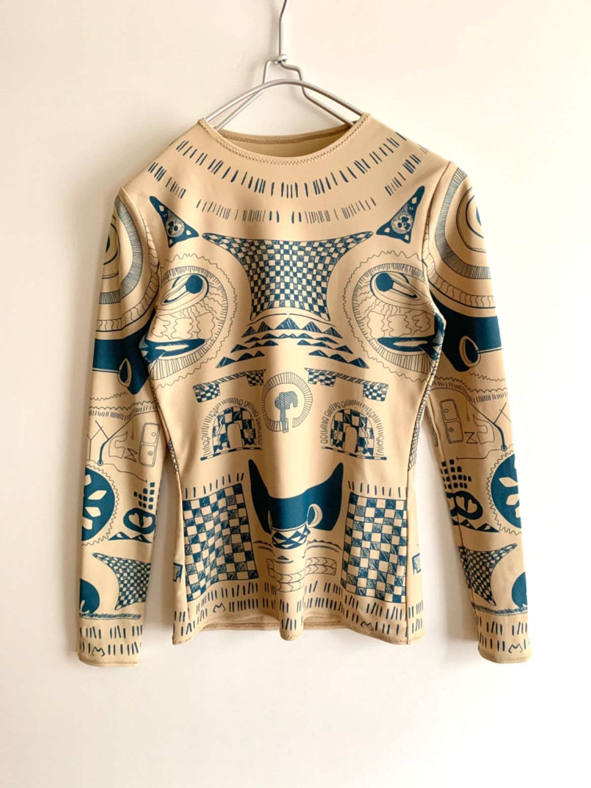 H&M MAISON MARTIN MARGIELA Tattoo Tops - メルカリ